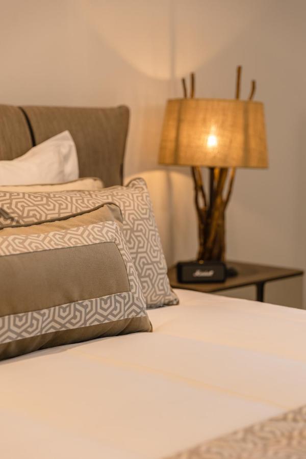 Santorini Grand Luxury Villas 이메로비글리 외부 사진